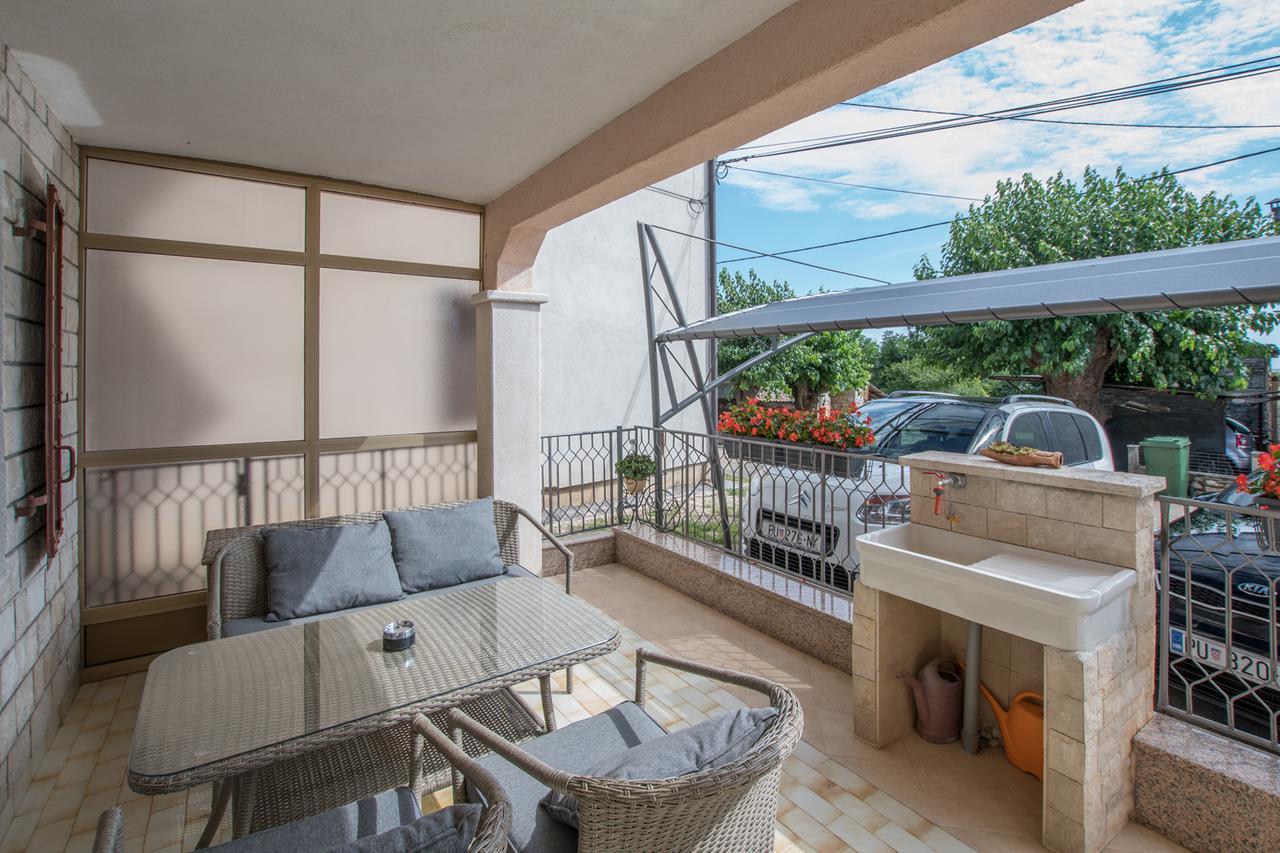 Apartmenst Saban 1709 Murine Kültér fotó
