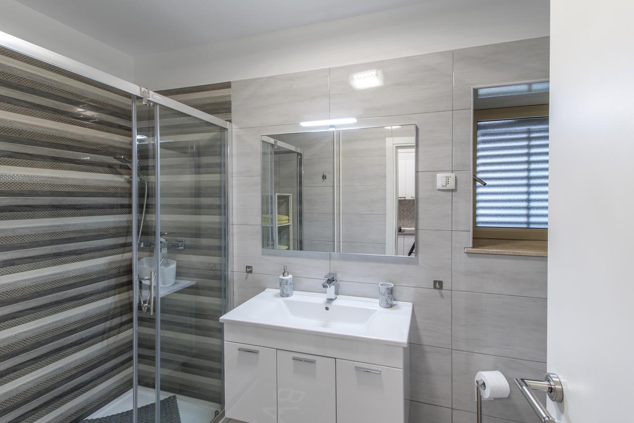 Apartmenst Saban 1709 Murine Kültér fotó